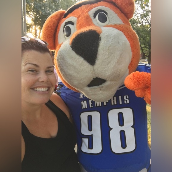 Meet your Posher, Averill - Picture 6 of 8